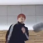 이거 옷좀 찾아줘