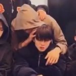 더보이즈는 왜케 <b>김여주</b>가 많음