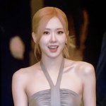 질리지 않는 <b>음색</b>으로 홀리는 여돌