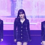 <b>리즈</b> 살 빠지고 있는거같아