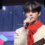 야 <b>에이틴</b> 보던 초딩이