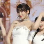 [모두드루와] 오늘 안유진 <b>뭔일임</b>