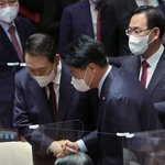 與 전대 판 흔드는 장제원, 실세 <b>사무</b>총장 노리나