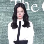 와 니네 더글로리 송혜교 얼굴 봄?????