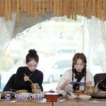 에스파는 되게 독보적인 그룹같음 <b>예능</b>보고 느낌