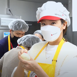 [드루와] <b>안재욱</b>·소유진, "빵 나눔 봉사활동 함께해요" 러블리시