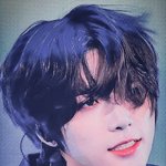 투바투는 이 <b>의상</b>을