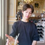 이필릭스<b>용복</b>