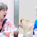 방탄 진 뭐 먹을 때마다 입벌리고 기다리는데ㅋㅋㅋㅋㅋㅋ