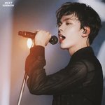 얼굴에서 <b>광채</b>가 난다는 남돌