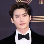 <b>이종석</b> 형님 부럽다 아이유 가짐 ㄷㄷ