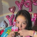 <b>지수</b> 앰버서더하는 브랜드에서 선물 받은거 봤냐
