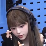 얼굴 라인이 너무 <b>깨끗</b>해