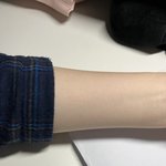 피부가 하얀편인데 노랗게 <b>하얌</b>