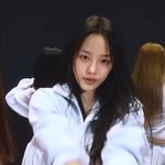 민지 <b>화장</b> 좀...