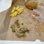 햄버거 양상추 썪은거아닌가요? <b>제눈</b>이 이상한가요?