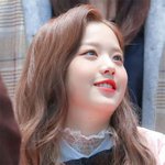 사탕 깨물고 있는 듯한 볼콕 <b>볼살</b>