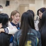 [모두드루와] 뉴진스와 허윤진 만나는거 짠하네