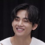 뷔, 오늘 달린<b>라방</b>탄 편 비주얼