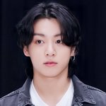 전정국 요즘 <b>이</b> 머리 넘 <b>잘</b> 어울리는듯