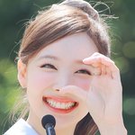 따라할 <b>엄두</b>도 안나는 타고난 러블리함