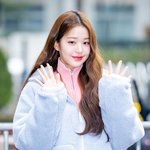 [모두드루와] 아이브 장원영 뮤직<b>뱅크</b> 은행장 마지막 출근길 기사사진