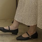 최고 7도 최저 <b>영하</b> 1돈데 이런 신발