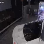 앙심 품고 편의점안으로 차량 <b>돌진</b>