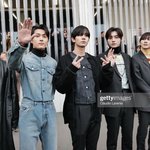 [모두드루와] <b>프라다</b>에 엔하이픈 떴는데