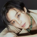 근데 방탄 지민 이렇게보니까 예쁘게 생긴것같음