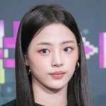 민지 이사진 <b>유아</b>인 닮게 나왔지않음?