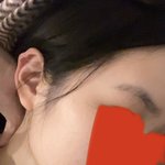 나 귀 좀 신기하게 생기지 않았냐