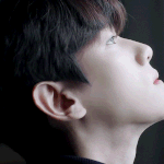<b>백현</b>