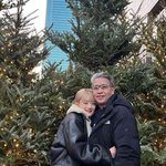 아빠나무에 딱 붙은 매미<b>민니</b>