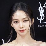 <b>카리나</b> 기사사진 봐