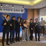 <b>D</b>사 쥬얼리 풀착장한 두 <b>남자</b> 배우