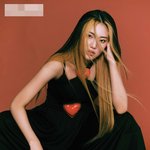 데뷔 1년만에 첫 화보 찍은 하이키