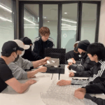 [스키즈] 아 언<b>박싱</b> 인제 보는데