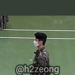 [군대] 김석진 어깨는 XXL인데 <b>허리</b>는 <b>개미</b>라