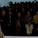 [군대] 호비 왕<b>열쇠</b> 들고있음