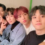 겉보기에 이목구비 <b>빽빽</b>한 순서 적어봐