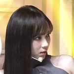 <b>윈터</b> 피부관리 좀 해주면 안돼..? 회사야 일하자..