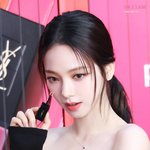만약 진짜로 카리나랑 얼굴 똑같이 변할 수 있으면 니얼굴 <b>버릴</b>거임?