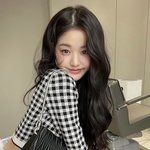 설윤 <b>남</b>돌 열애설 해명글 결국 <b>안</b>올라왓네 ?