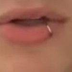 나 입술피어싱 ㅈㄴ 좋아함