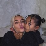 5번째 생일이라는 킴 칸예 딸 <b>시카고</b>