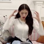 장원영 <b>의외</b>로 우당탕 거리는게 너무 웃김