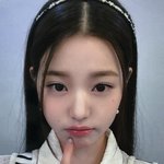 [댓글부탁해] 장원영 <b>이날</b> 착장 사진 좀 주라 ㅠㅠ