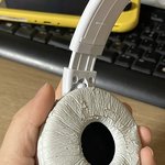 [댓글부탁해] 다 찢어진 <b>헤드셋</b> 쓰고다니면