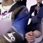 애드라 이거 <b>무슨</b><b>곡</b>일것같음?